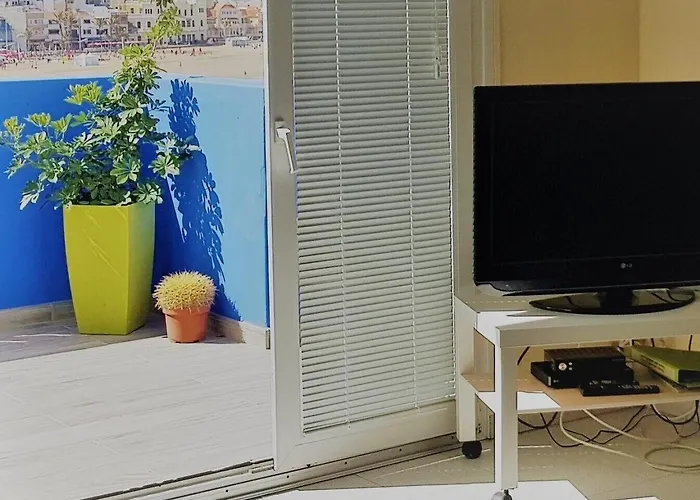 Beachfront Apartment Las Canteras Beach La Puntilla Area